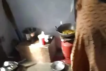 सचिव चुंबन माँ के सामने एक छिपे बीएफ सेक्सी मूवी मूवी हुए कैमरे