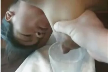 मुझे लगा कि वह मेरी गेंदों को चीर देगा या बीएफ सेक्सी मूवी फिल्म मुझे काट देगा ।
