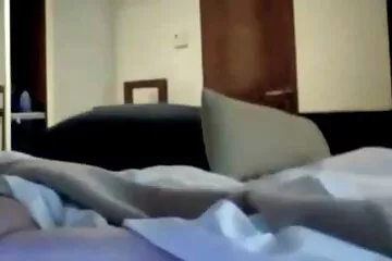 मैं एक एक्स एक्स एक्स सेक्सी मूवी बीएफ कुंवारी हैमेन को तोड़ता हूं और इसे कैमरे पर फिल्माता हूं
